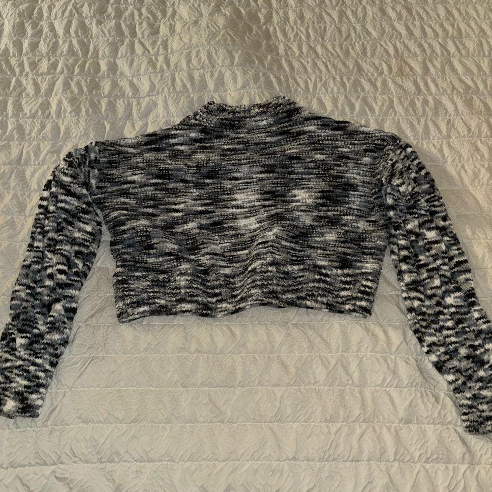 Cropped knit sweater